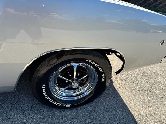 1968 Dodge Charger RT 440 4 SPD FULLY ROTISSERIE RESTORED - 22807048 - 34