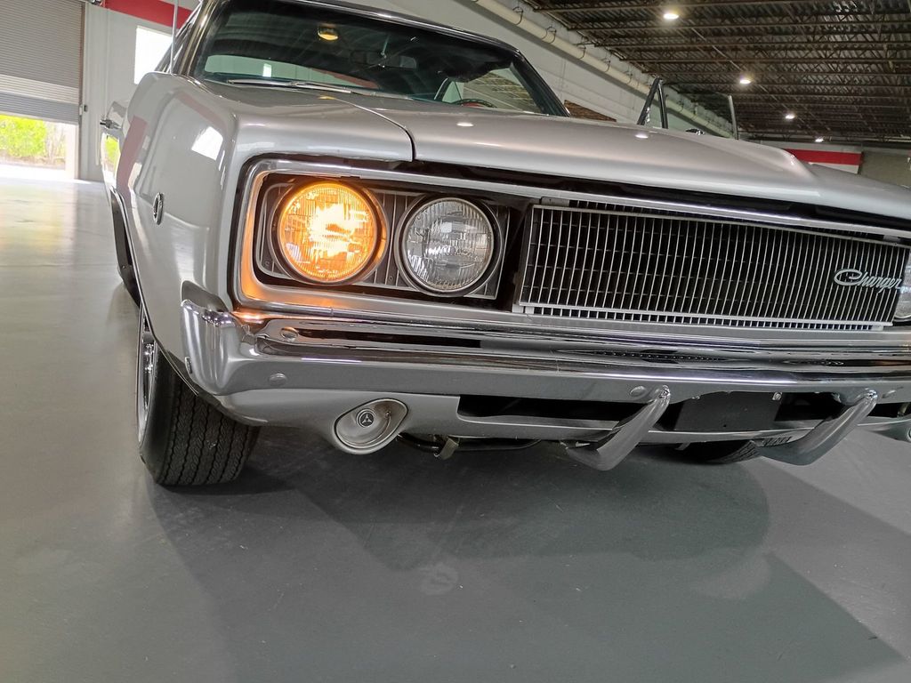 1968 Dodge Charger R/T 426 HEMI Collector Classic Show Car - 23091160 - 42