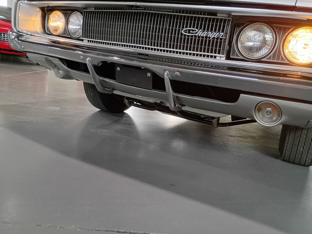 1968 Dodge Charger R/T 426 HEMI Collector Classic Show Car - 23091160 - 44