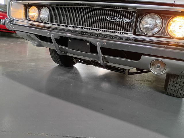 1968 Dodge Charger R/T 426 HEMI Collector Classic Show Car - 23091160 - 44