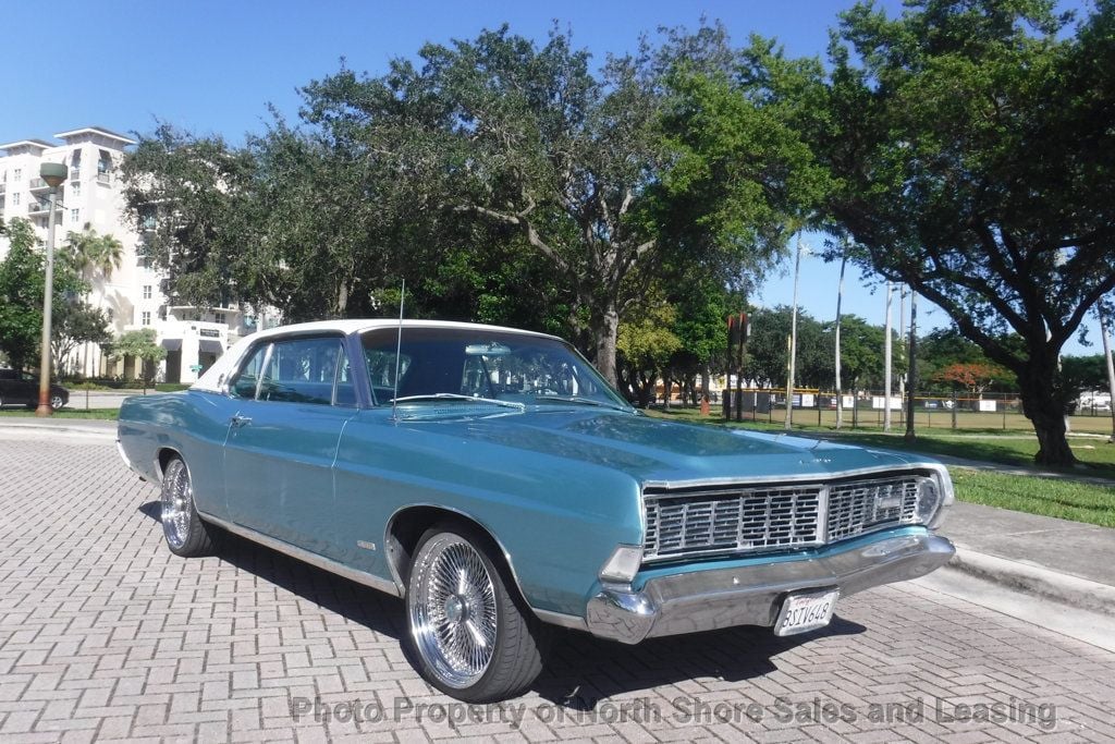 1968 Ford LTD Car Show Ready - 22646465 - 16