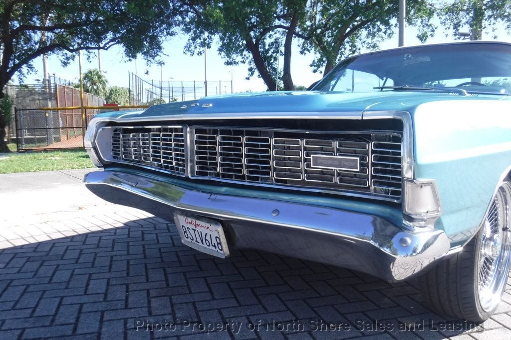 1968 Ford LTD Car Show Ready - 22646465 - 25