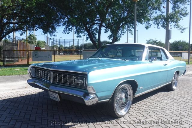 1968 Ford LTD Car Show Ready - 22646465 - 26