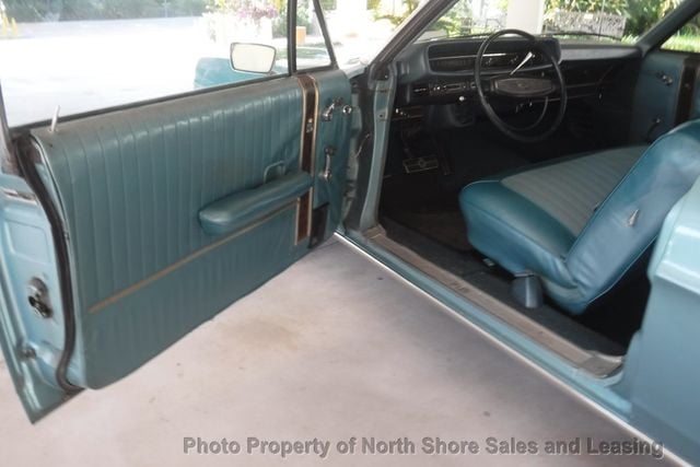 1968 Ford LTD Car Show Ready - 22646465 - 45