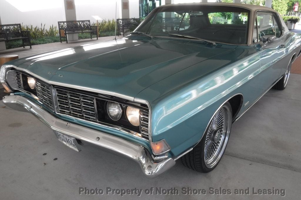 1968 Ford LTD Car Show Ready - 22646465 - 63