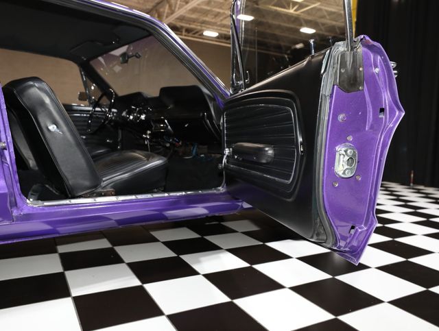 1968 Ford Mustang Violet Venom - 23056680 - 37