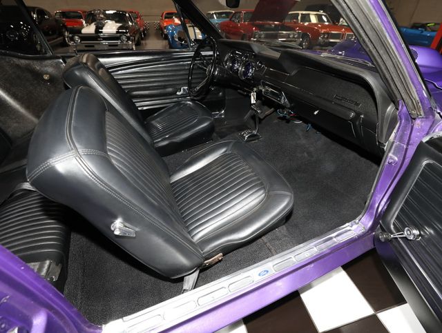 1968 Ford Mustang Violet Venom - 23056680 - 40