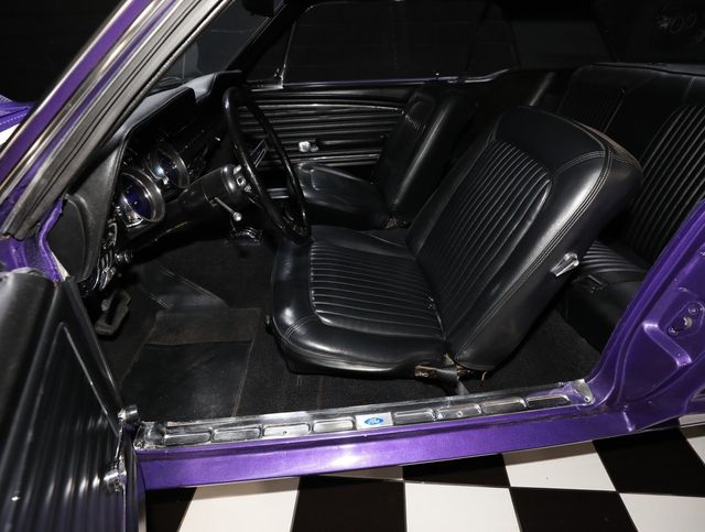 1968 Ford Mustang Violet Venom - 23056680 - 49