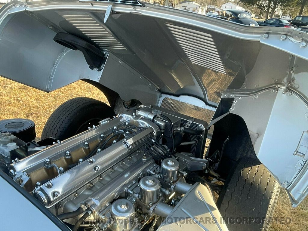 1968 Jaguar E-Type FHC 1968 JAGUAR E-TYPE FHC CUSTOM WIDE BODY - 21814369 - 31