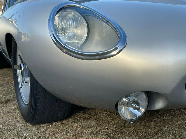 1968 Jaguar E-Type FHC 1968 JAGUAR E-TYPE FHC CUSTOM WIDE BODY - 21814369 - 37