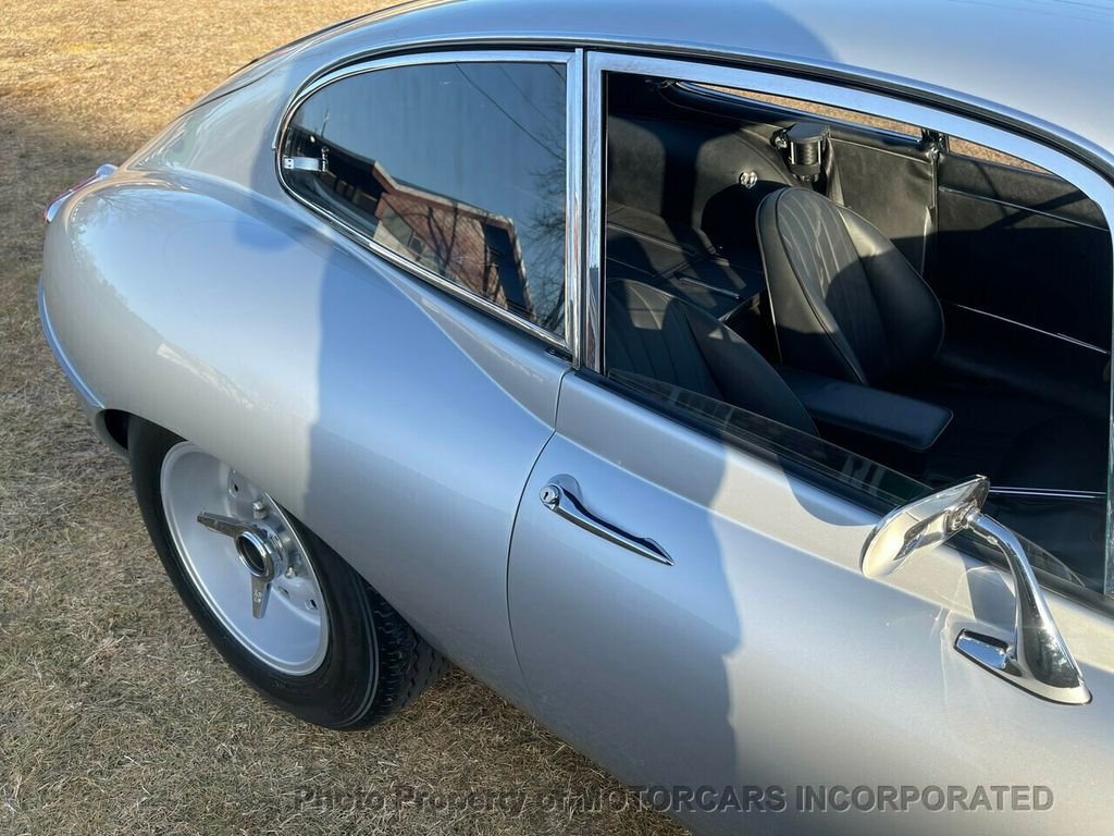 1968 Jaguar E-Type FHC 1968 JAGUAR E-TYPE FHC CUSTOM WIDE BODY - 21814369 - 44
