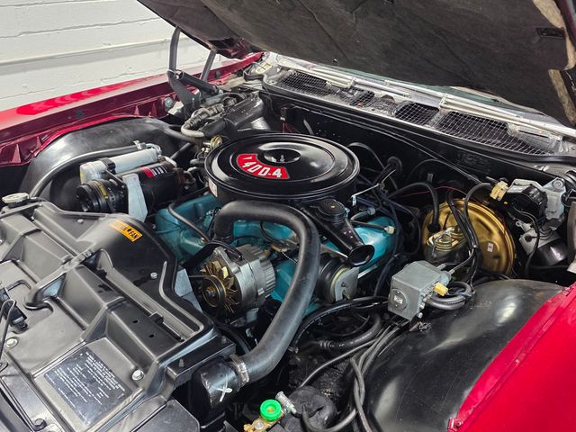 1968 Pontiac Grand Prix  - 23008145 - 22