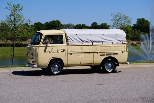 1968 Volkswagen Transporter Single Cab Bay Window - 22397793 - 63