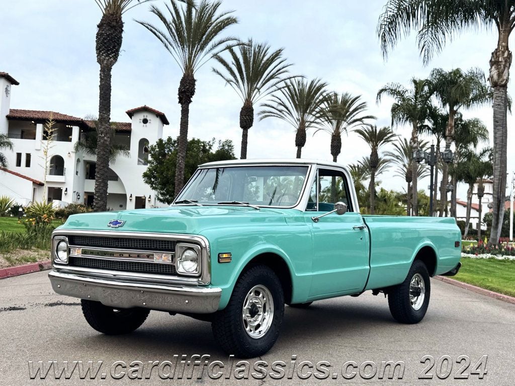 1969 Chevrolet C20 Pick-Up  - 22713984 - 0