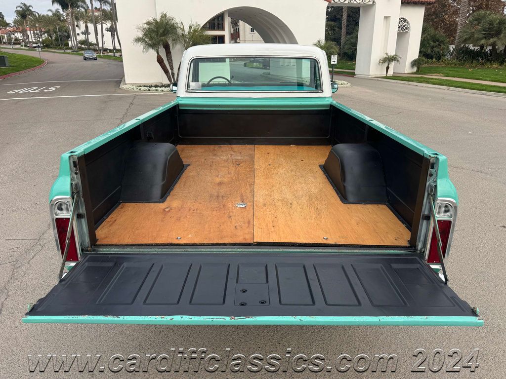 1969 Chevrolet C20 Pick-Up  - 22713984 - 18