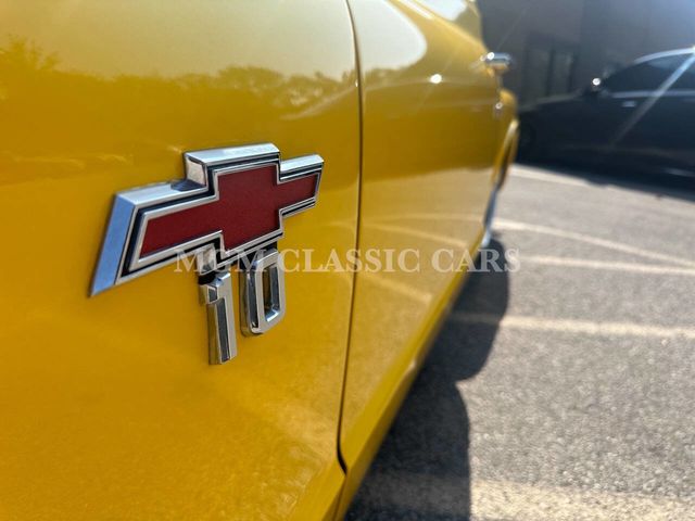 1969 Chevrolet C/K 10 Series BIG BLOCK 454 ON AIRRIDE CUSTOM PAINT - 22615498 - 23