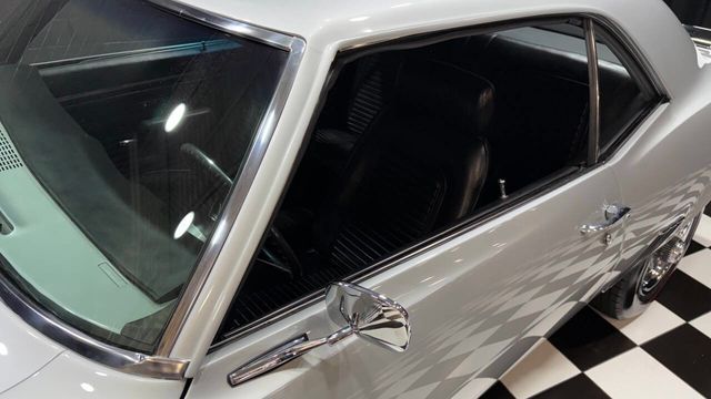 1969 Chevrolet Camaro FRESH RESTORED - CORTEZ SILVER - 12 BOLT - 22940458 - 37