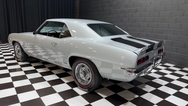 1969 Chevrolet Camaro FRESH RESTORED - CORTEZ SILVER - 12 BOLT - 22940458 - 8