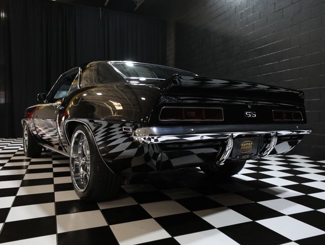 1969 Chevrolet Camaro PRO TOURING RESTOMOD 454-AC - 23044809 - 25