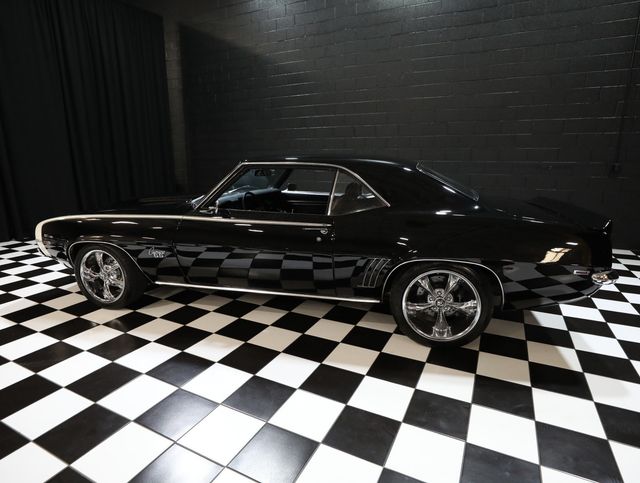1969 Chevrolet Camaro PRO TOURING RESTOMOD 454-AC - 23044809 - 31