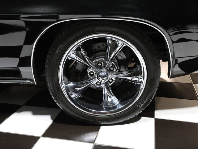 1969 Chevrolet Camaro PRO TOURING RESTOMOD 454-AC - 23044809 - 37