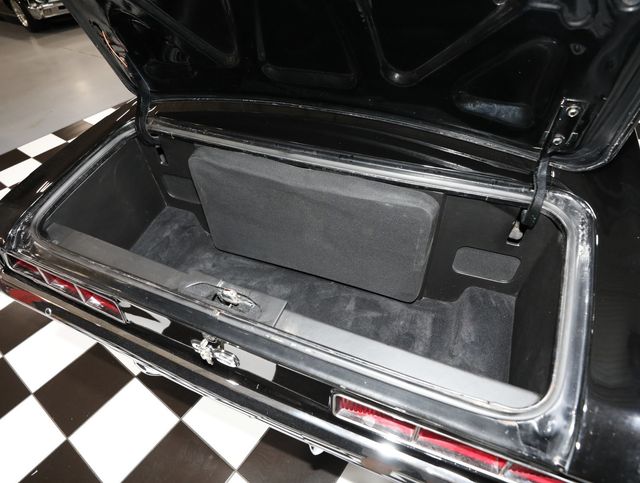 1969 Chevrolet Camaro PRO TOURING RESTOMOD 454-AC - 23044809 - 4