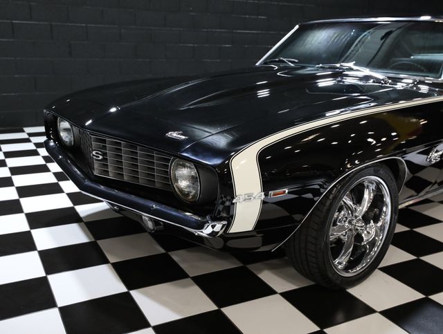 1969 Chevrolet Camaro PRO TOURING RESTOMOD 454-AC - 23044809 - 6