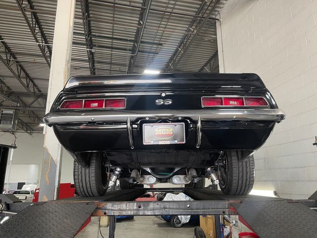 1969 Chevrolet Camaro PRO TOURING RESTOMOD 454-AC - 23044809 - 92