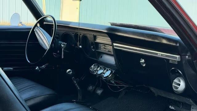 1969 Chevrolet Chevelle POWERFUL BIG BLOCK ENGINE - HURST 4 SPEED - 22980012 - 17