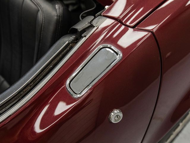 1969 CHEVROLET CORVETTE 427 Stingray Convertible 4-Speed - 22958677 - 24