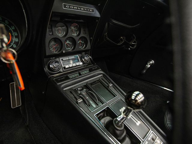 1969 CHEVROLET CORVETTE 427 Stingray Convertible 4-Speed - 22958677 - 34