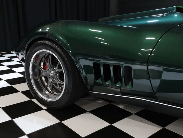 1969 Chevrolet Corvette Custom build 502 - Top shelf - 23056690 - 36