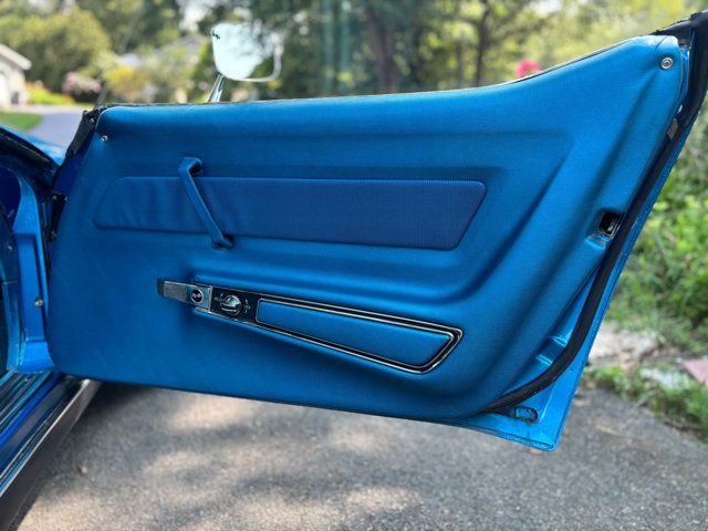 1969 Chevrolet Corvette Stingray Coupe Matching Numbers T-Tops - 22919761 - 28