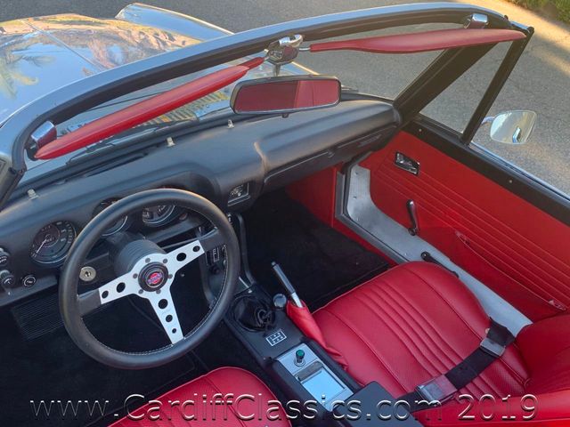 1969 Datsun 2000  - 19473394 - 37