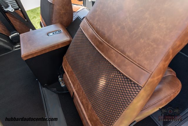 1969 Ford Bronco  - 22799280 - 76