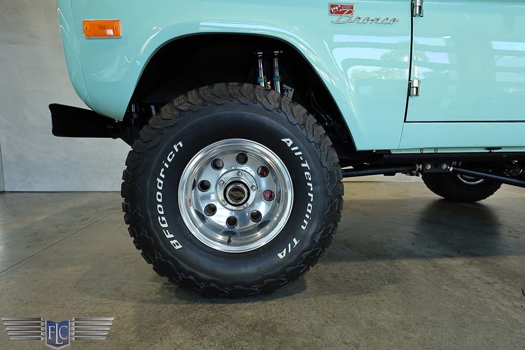 1969 Ford Bronco Sport Soft Top Convertible - 22983580 - 16