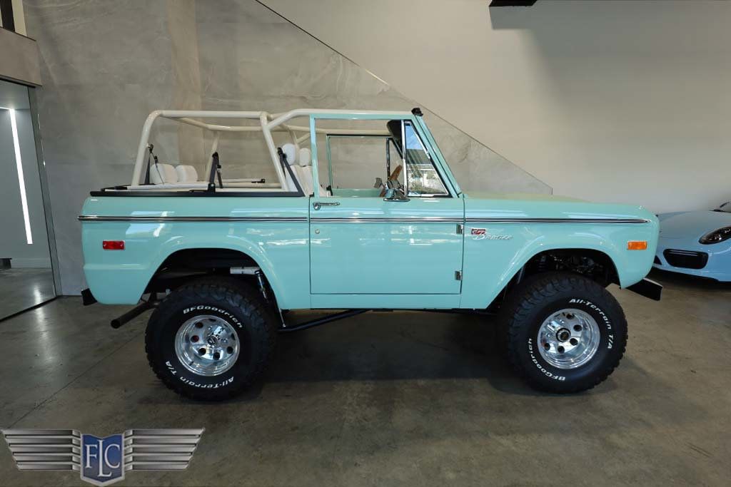 1969 Ford Bronco Sport Soft Top Convertible - 22983580 - 1
