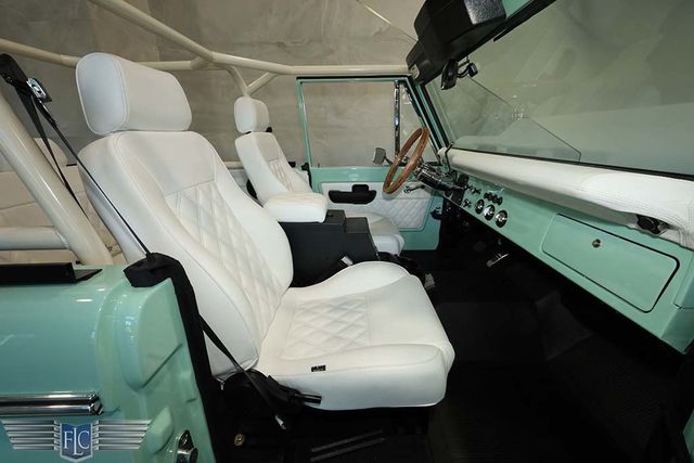 1969 Ford Bronco Sport Soft Top Convertible - 22983580 - 21