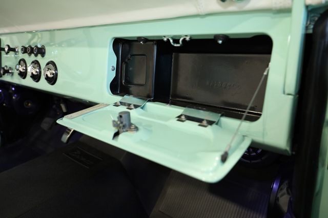 1969 Ford Bronco Sport Soft Top Convertible - 22983580 - 33