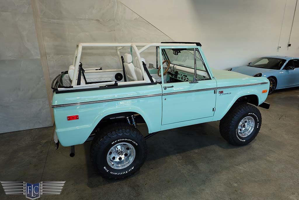 1969 Ford Bronco Sport Soft Top Convertible - 22983580 - 42