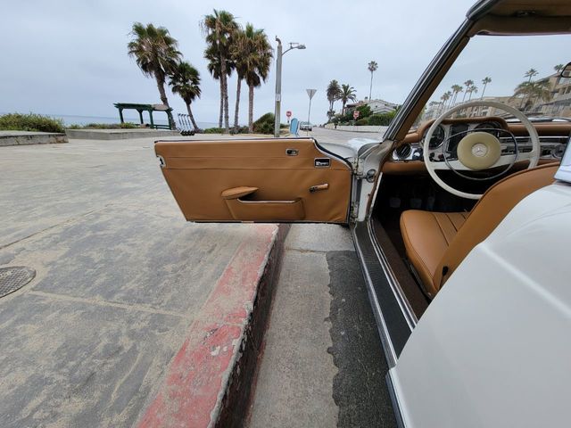 1969 Mercedes-Benz 280SL 1969 MERCEDES-BENZ 280SL,REMOVABLE HARDTOP! - 21386356 - 38