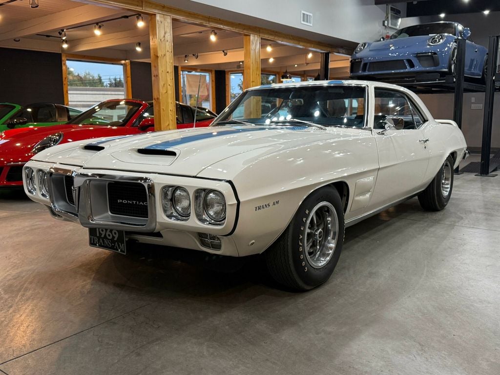 1969 Pontiac Trans Am  - 22680610 - 0