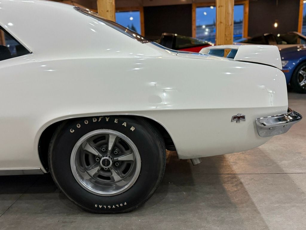 1969 Pontiac Trans Am  - 22680610 - 26