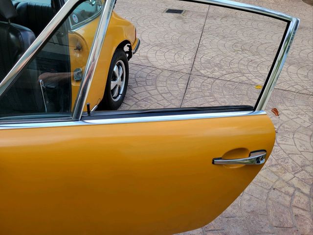 1969 Porsche 912 RARE COLLECTOR QUALITY CAR, LONG WHEELBASE,RECENT SERVICE! - 22098475 - 11
