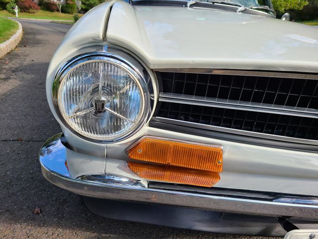 1969 Triumph TR-6  - 21161207 - 10