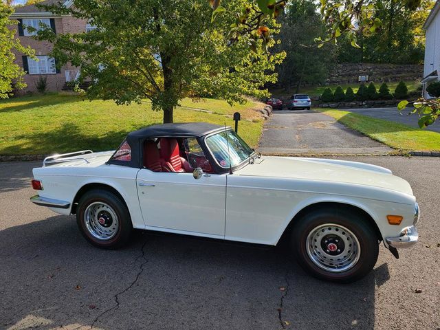 1969 Triumph TR-6  - 21161207 - 13