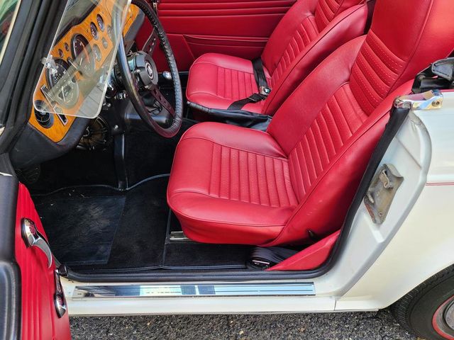 1969 Triumph TR-6  - 21161207 - 28