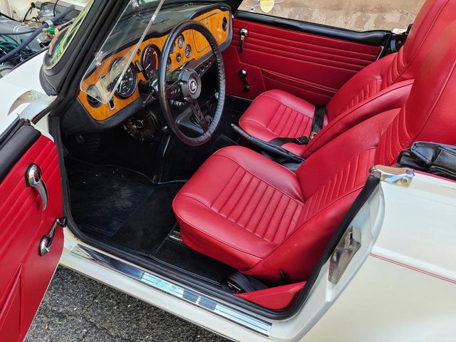 1969 Triumph TR-6  - 21161207 - 3