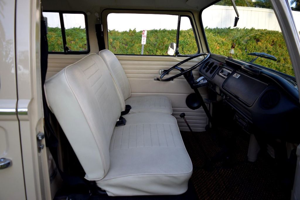 1969 Volkswagen Bus  - 17417755 - 15