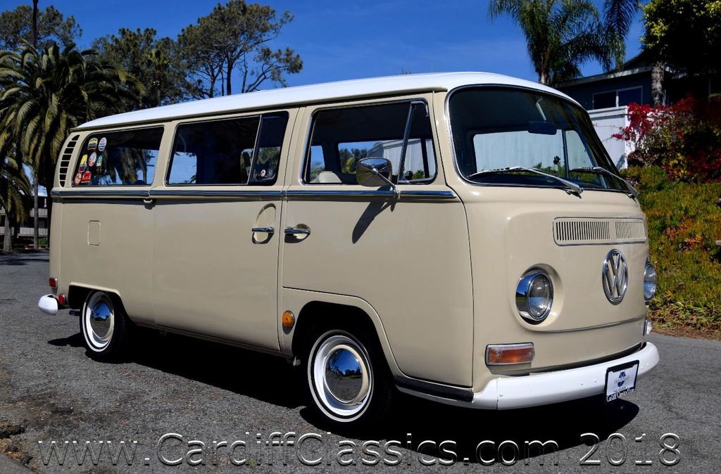 1969 Volkswagen Bus  - 17417755 - 2